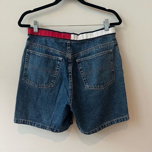 Tommy Hilfiger Women's Cotton Five Pocket Design Blue Denim Short Size 10 - Picture 2 of 8